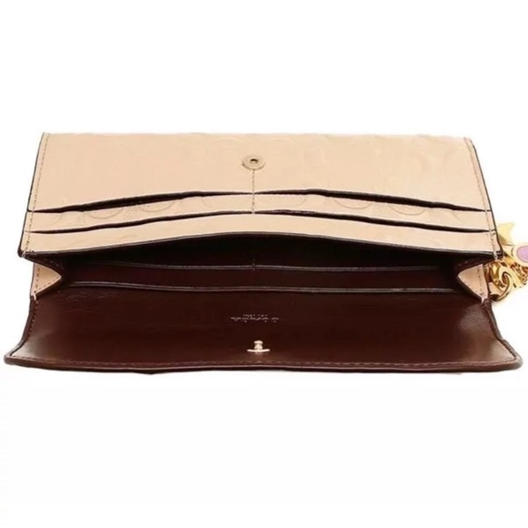 LAST ONE LEFT New in box Coach nude patent wallet w/ gold charms - Picture 7 of 16